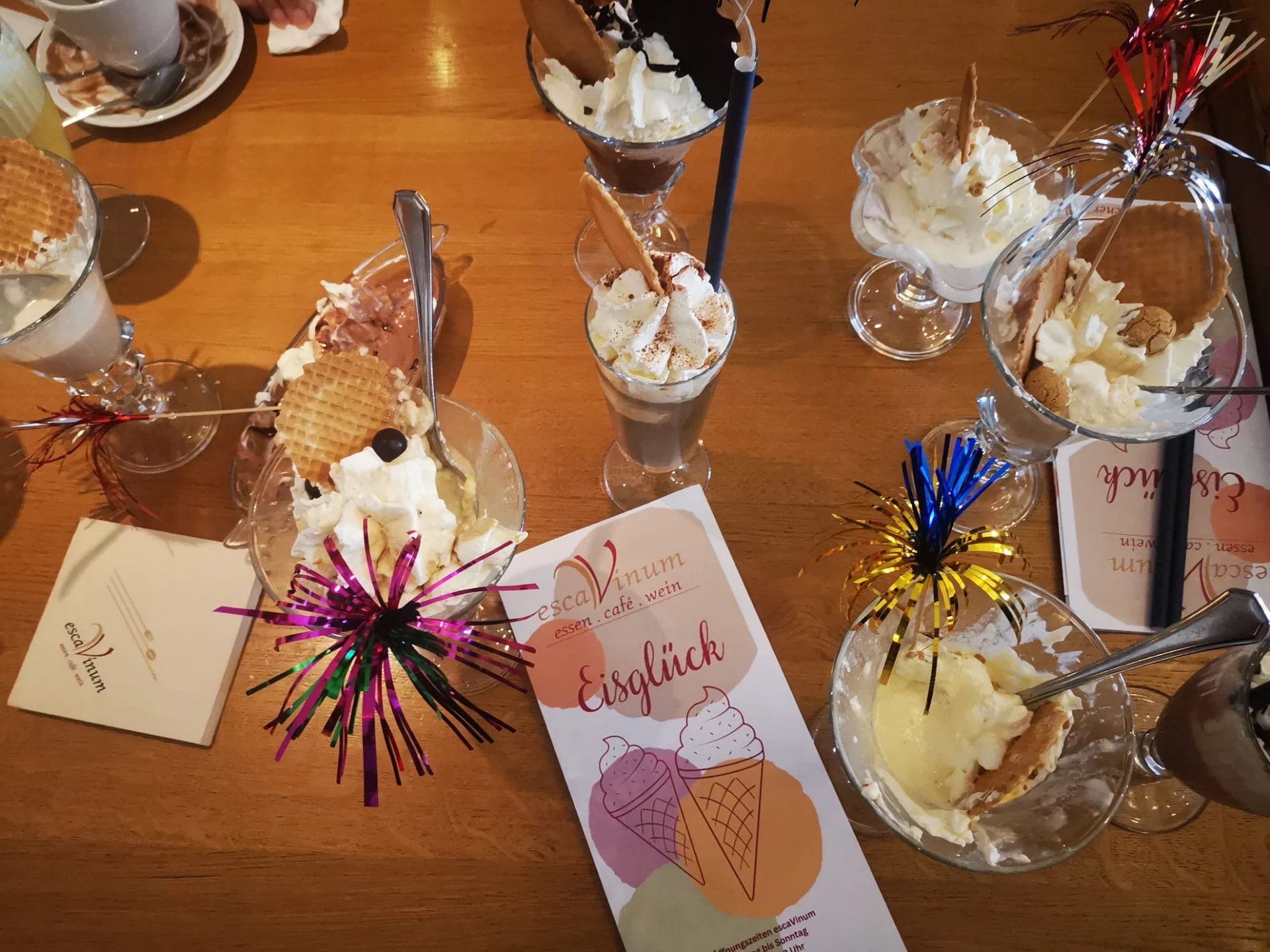 Eisbecher im Eiscafé Veitshöchheim
