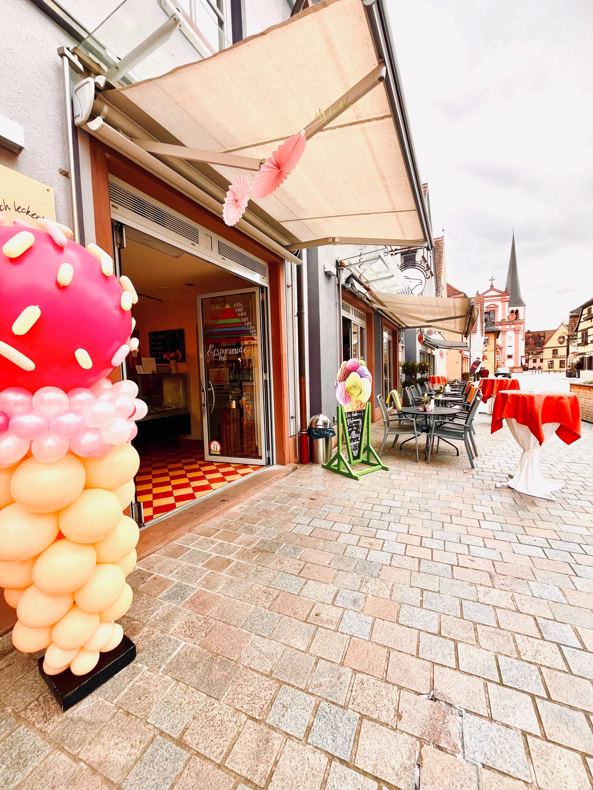 Hotel-Weisses-Lamm_EscaVinum-Eiscafe_6